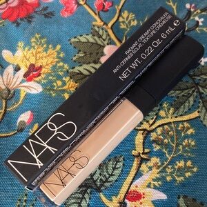 NARS Nougatine Radiant Creamy Concealer - Swatched